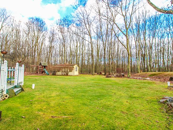 3rd image of 117 Aldean Dr