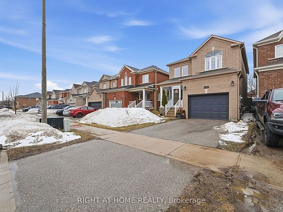 3rd image of 1209 Mary Lou St