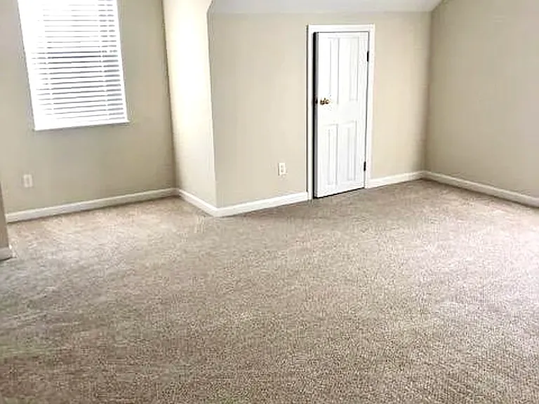 743 Fox Landing Ln — Photo 5