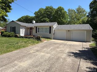 6 Riverpoint Rd, Hannibal, MO 63401