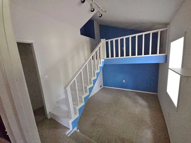285 County Road 1387 — Photo 19