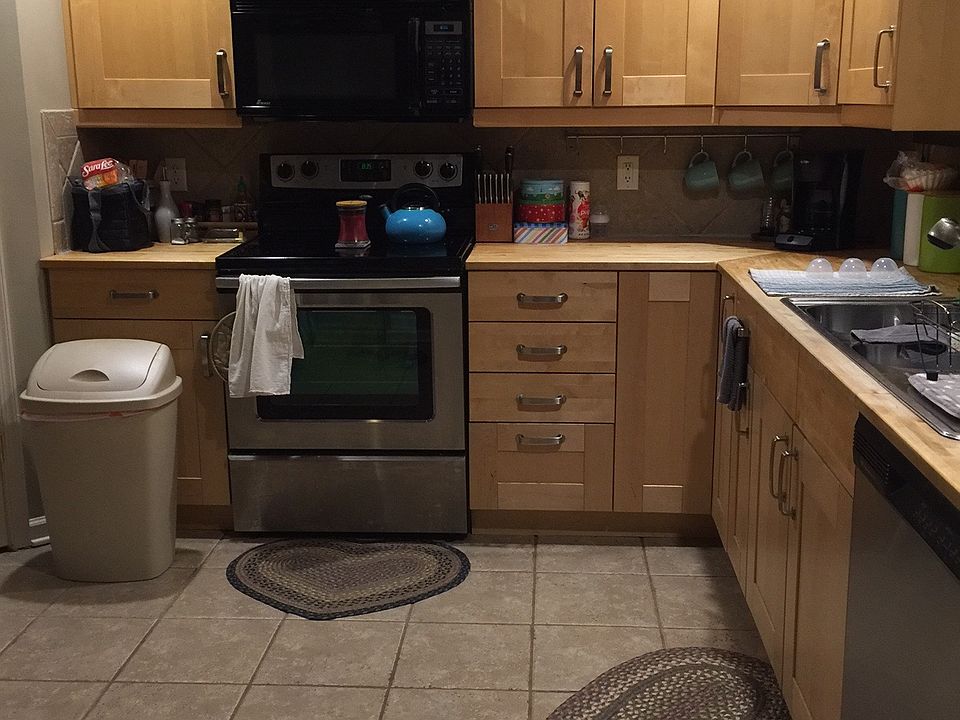 2nd image of 320 5th Ave