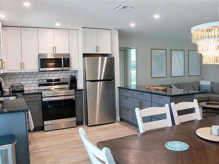2744 Sanderling Ct — Photo 7