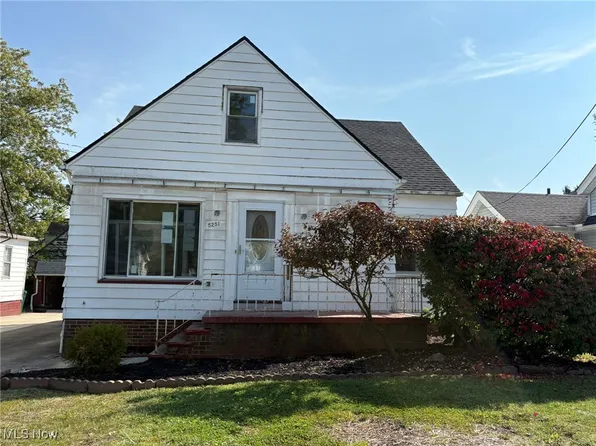 5251 Forest Ave, Maple Heights, OH 44137