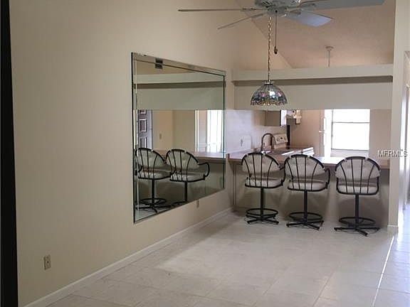 4th image of 340 Terrace Hill Blvd #4E