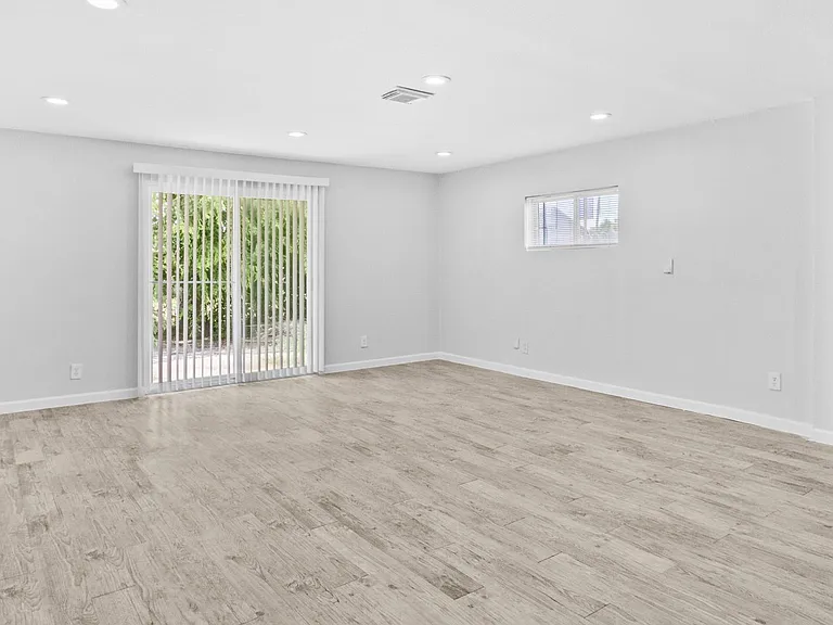 12002 Leitrim Way — Photo 8