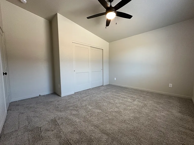 11623 E 33rd Way — Photo 10