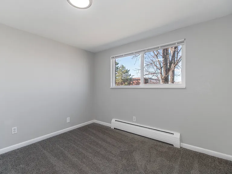 8780 Dawson St — Photo 6
