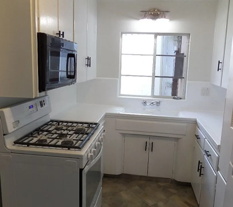 1 Bed/1 Bath Single Story Apartment in La Mesa