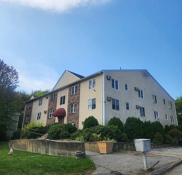 10 Nuttall Ln #3 — Photo 13