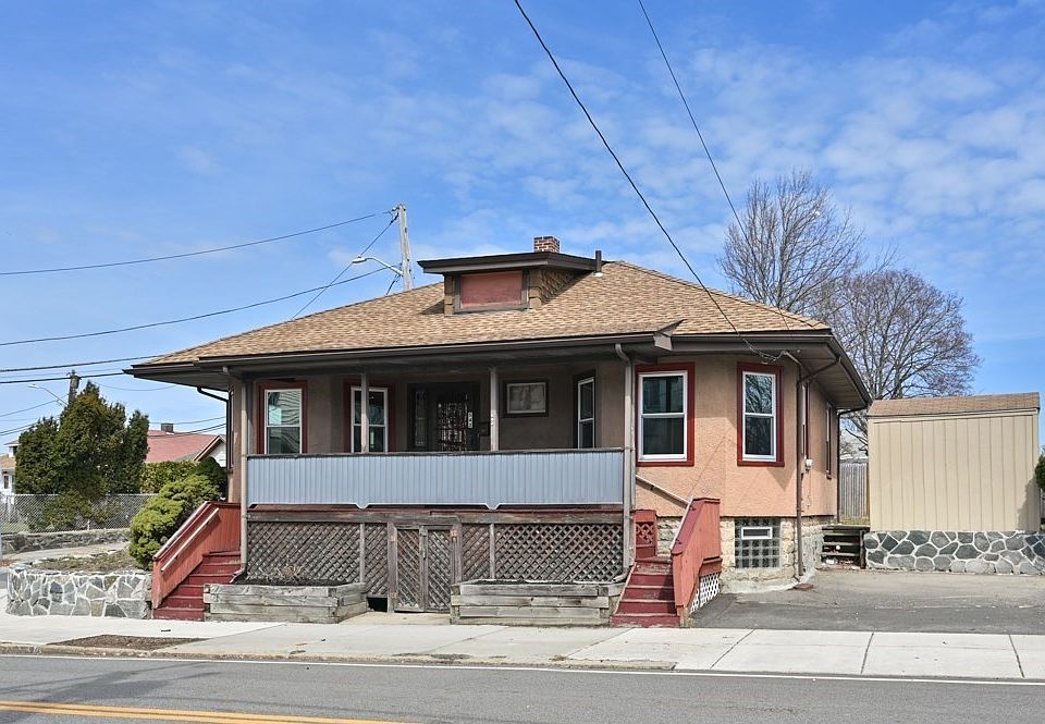 1st image of 542 Riverside Ave