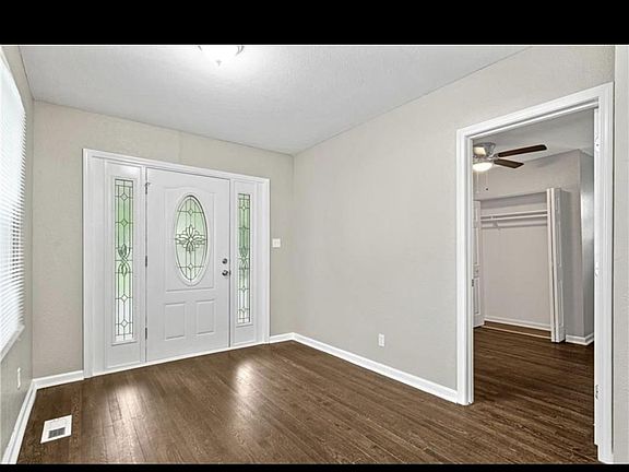 5th image of 1314 E 62nd St