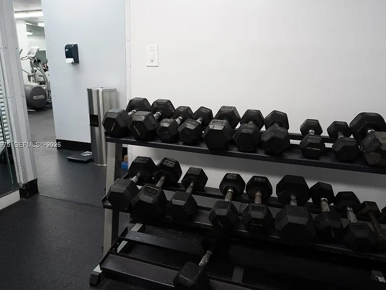 800 N Miami Ave #E-906 — Photo 7