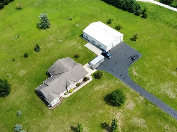 1398-100 North Rd, Atwood, IL 61913