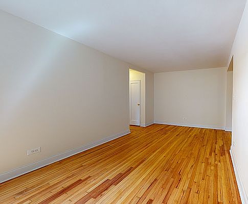 2nd image of 2050 21st Dr APT 2B