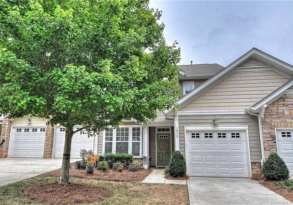 1st image of 1215 Crown Vista Dr #126