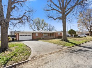 1414 N Dorothy Ave, Claremore, OK 74017