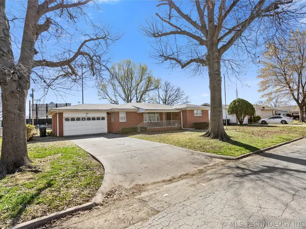 1414 N Dorothy Ave, Claremore, OK 74017