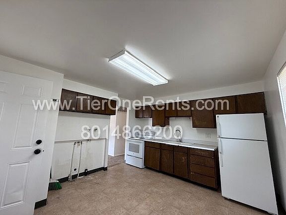 5th image of 2938 S Adams St #2938