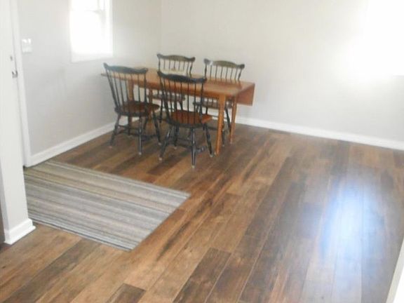 5th image of 16506 Milton Ave