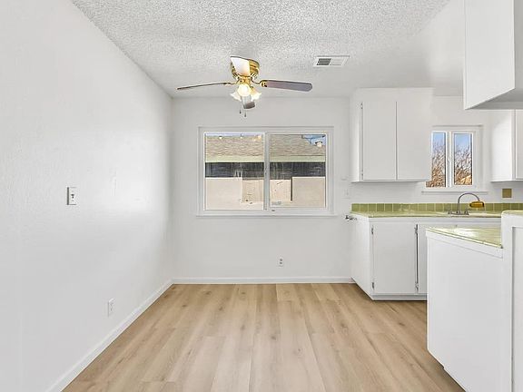 3rd image of 4422 Calandria St APT 4