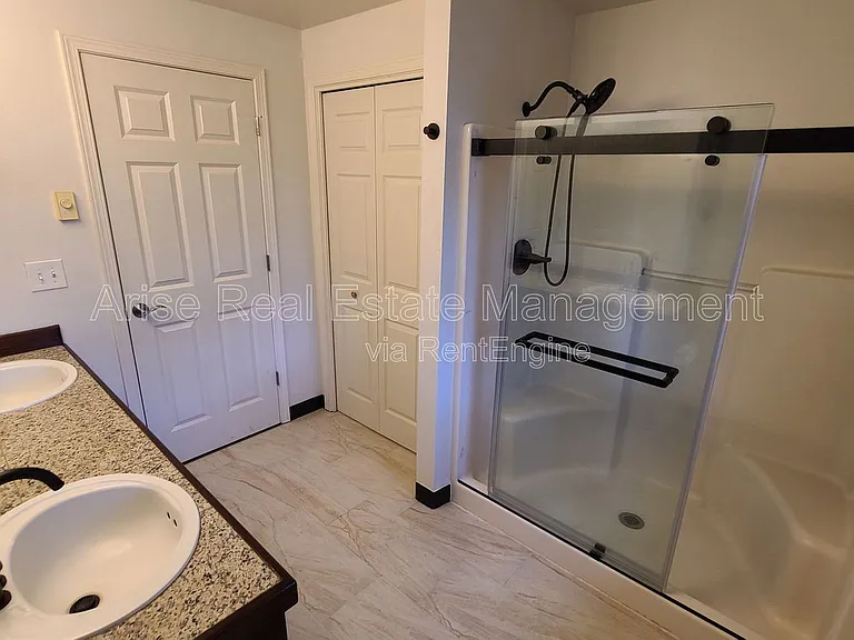 2141 SW Quartz Ave — Photo 19