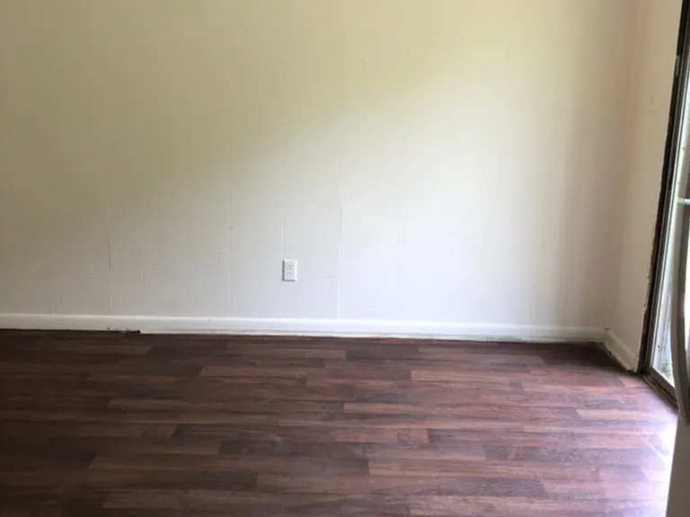 671 E Olive Rd #6 — Photo 10