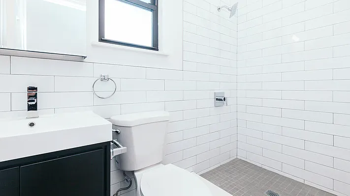 Rented by Nooklyn NYC LLC | media 12