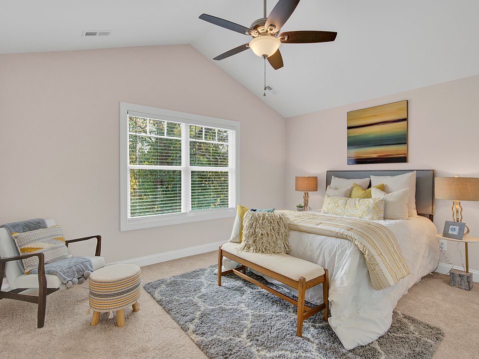1st image of 2833 Southwest Blvd