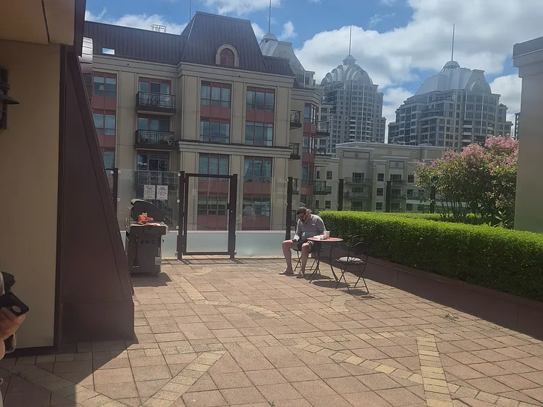 27 Rean Dr #330 — Photo 14