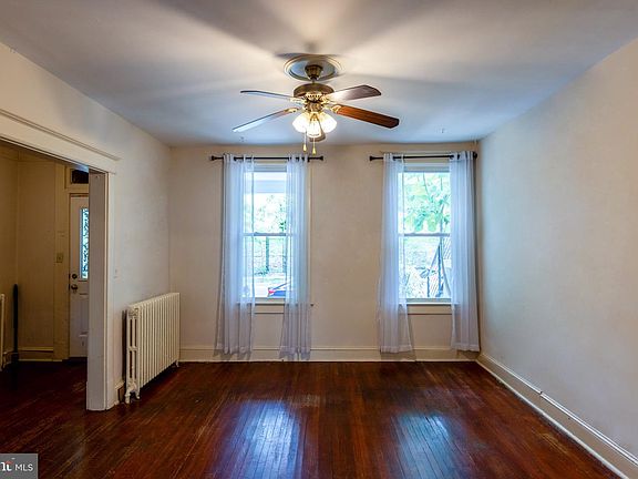 3rd image of 132 Bryant St NW