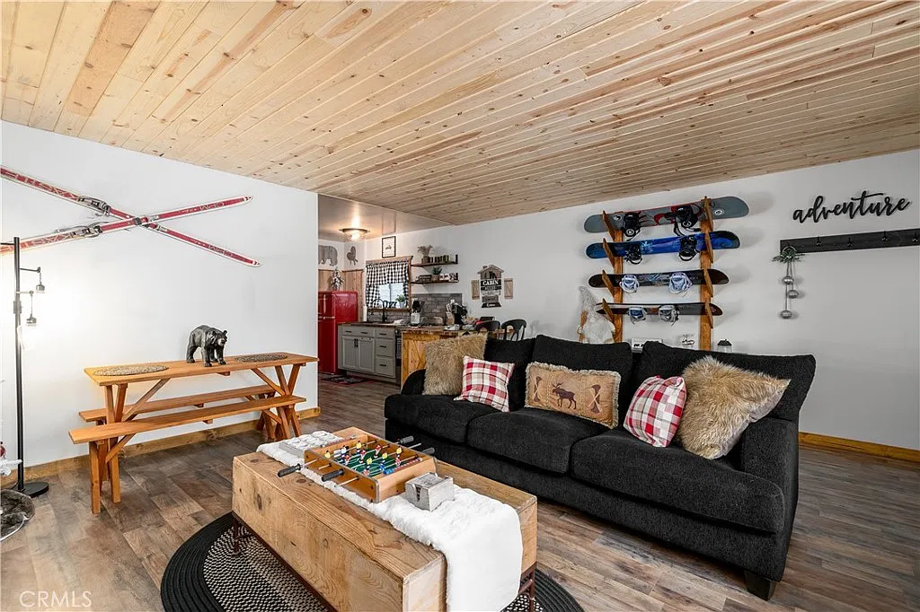 2 bed, 874 sqft, $2,000 — Photo 4