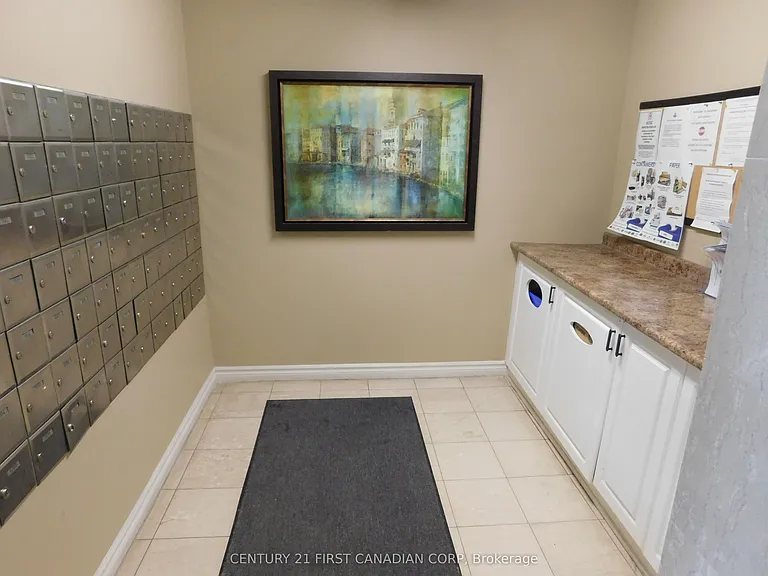 744 Wonderland Rd S #803 — Photo 36