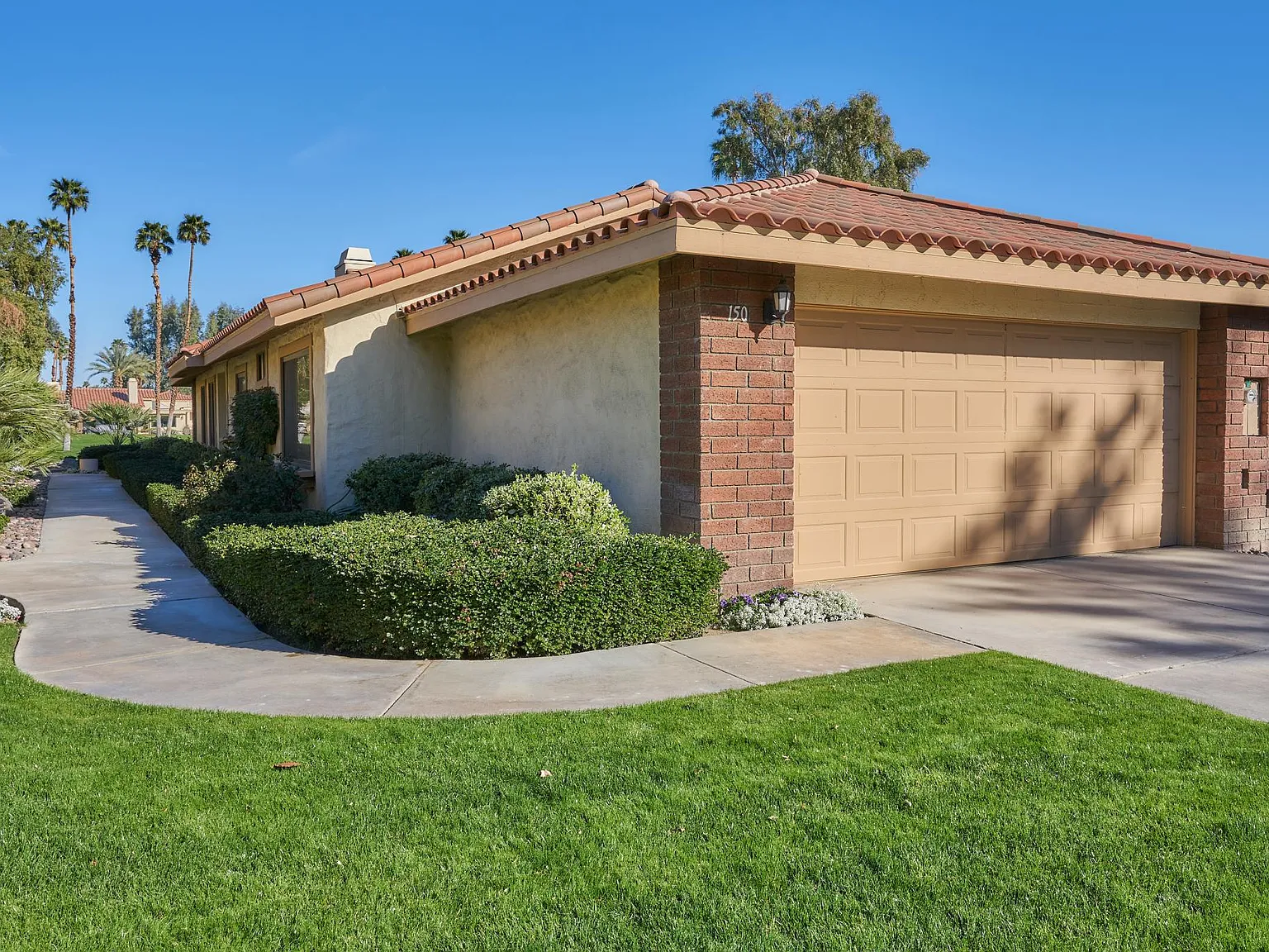 3 bed, 1584 sqft, $4,500 — Photo 3