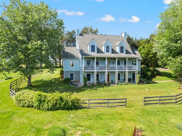 8138 S Blue Ridge Tpke, Rochelle, VA 22738