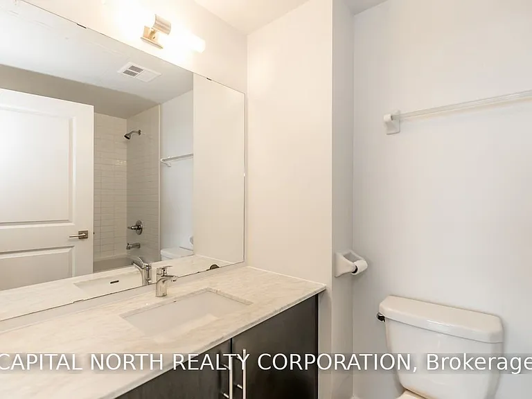 23 Glebe Rd W #403 — Photo 12