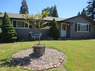 1449 SE Cherry Ln, Grants Pass, OR 97526