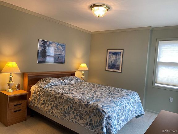 4th image of 1203 Lakeshore Park Pl
