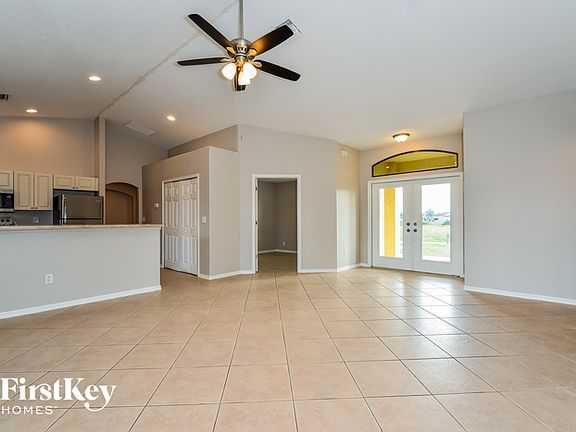 3rd image of 1007 NW 9th St