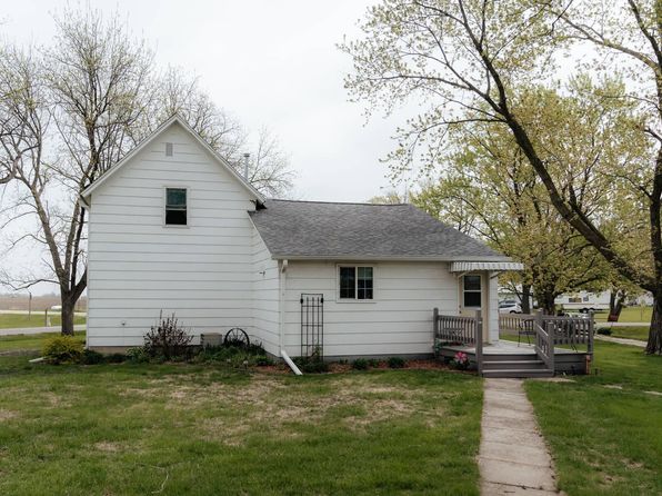 645 Oak St, Kamrar, IA 50132
