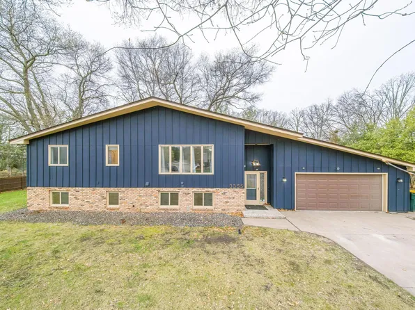 3355 Juniper St S, Cambridge, MN 55008