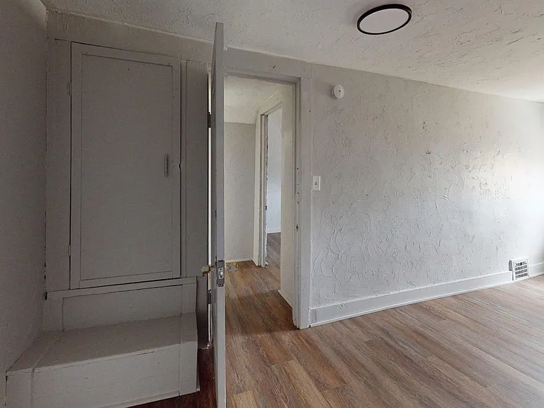 1141 McKinley Ave — Photo 19