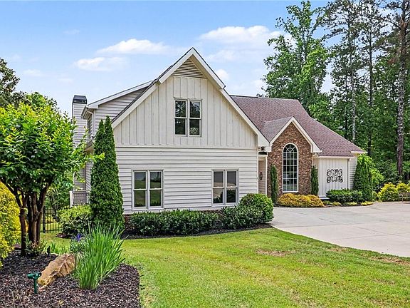 4th image of 8895 Willowbrae Ln