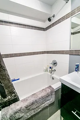 Rented by Nooklyn NYC LLC | media 10