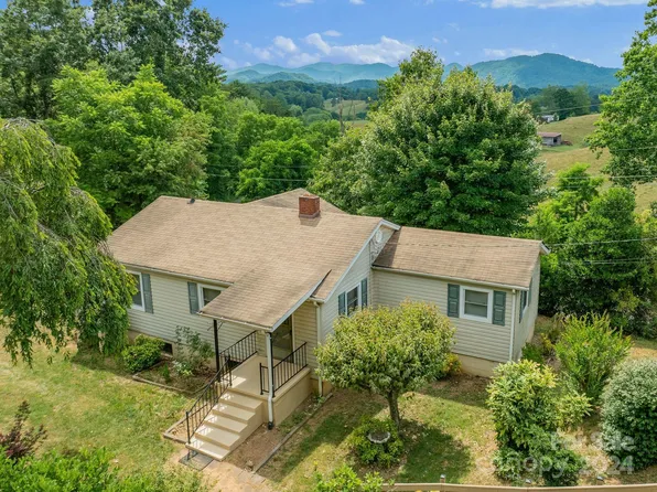 231 Goughes Branch Rd, Leicester, NC 28748