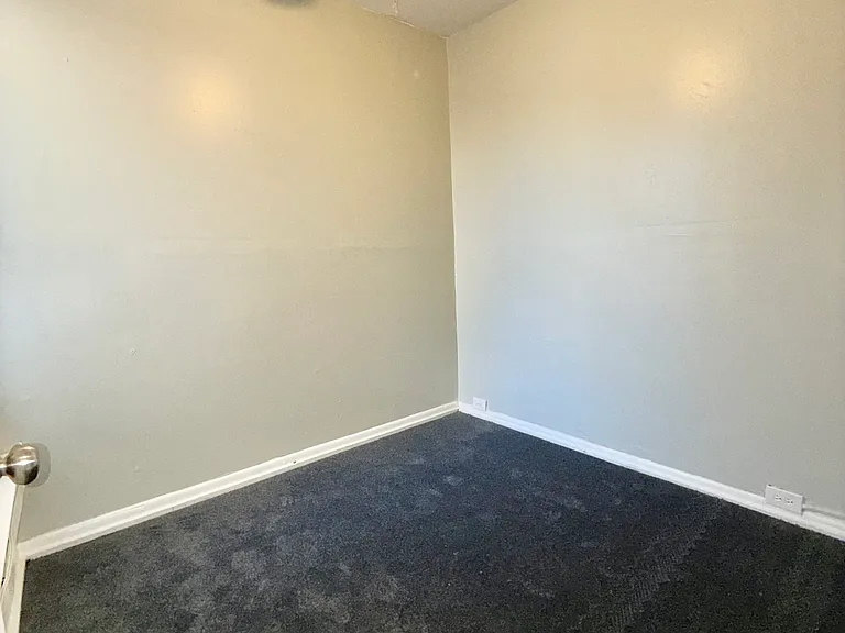 247 E Mayfield St — Photo 14