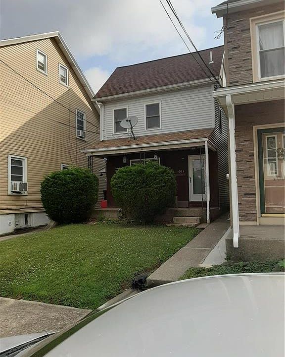 2nd image of 1003 4th St