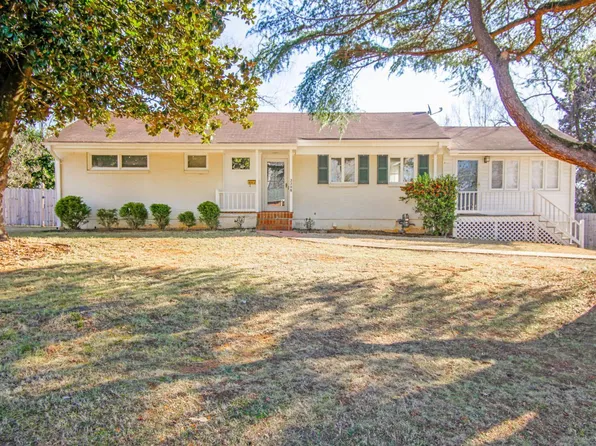2208 Mimosa Dr, Lynchburg, VA 24503