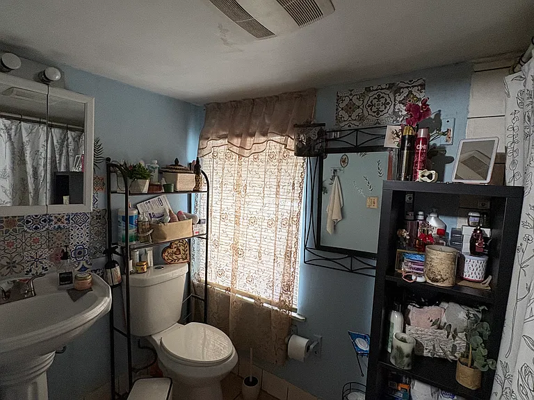 1631 S California Ave #3F — Photo 9