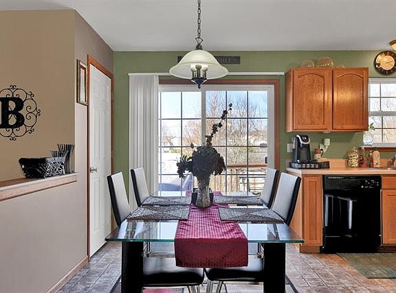 5th image of 815 Tiffany Ct